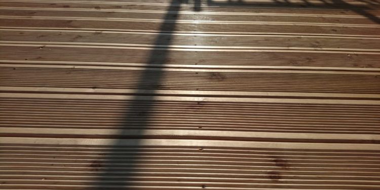 terrassenueberdachung-terrassendielen-laerche-pietzsch-1000x563